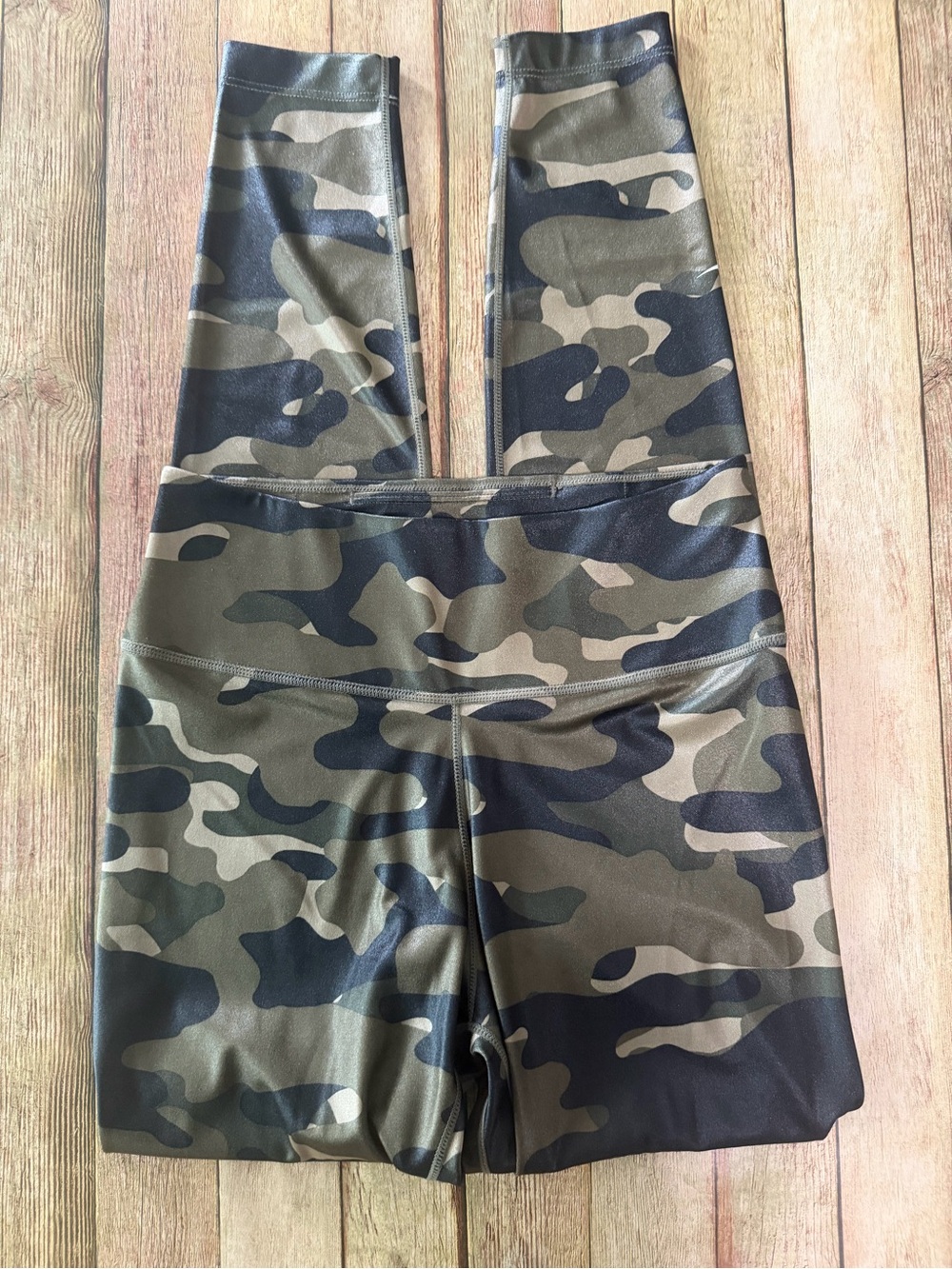 Nike Camo Leggings in Olive Green and Black